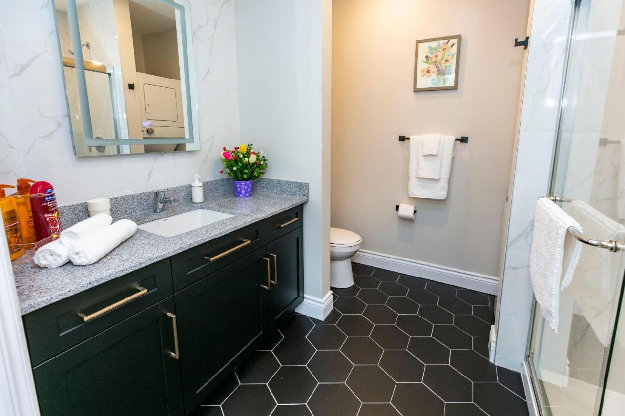Апартаменты Luxury 1Br With King Bed - Steps From Byward Market! Оттава Экстерьер фото